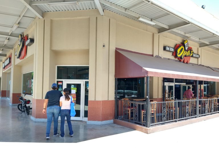 Debemos ser pacientes ante “nueva normalidad”, dicen encargados de restaurantes