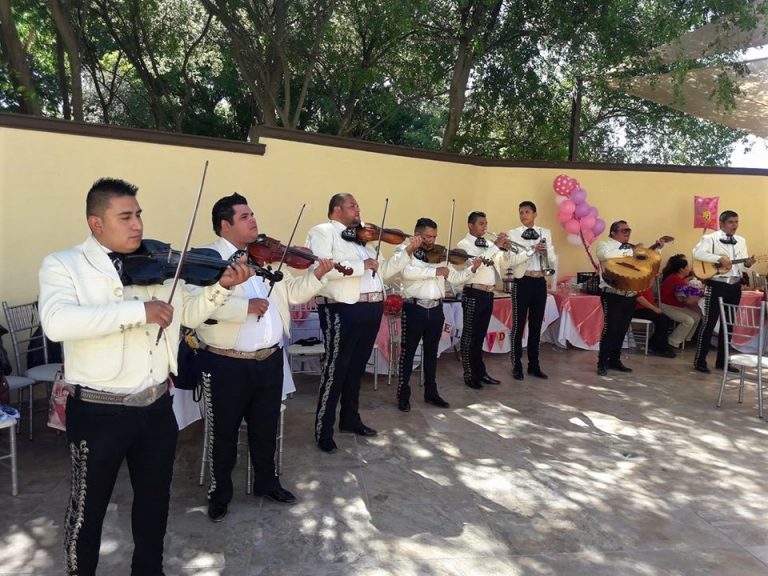 Pese a emergencia sanitaria, se preparan mariachis de Saltillo para dar serenatas en el «Día de las Madres»