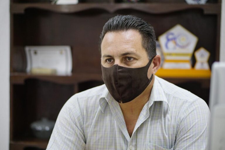 Exhortan a coahuilenses buscadores de empleo a enviar currículos vía electrónica