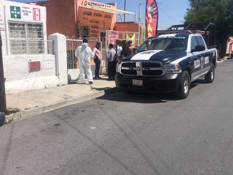 Sorprende la muerte a sexagenario afuera de su casa en Saltillo