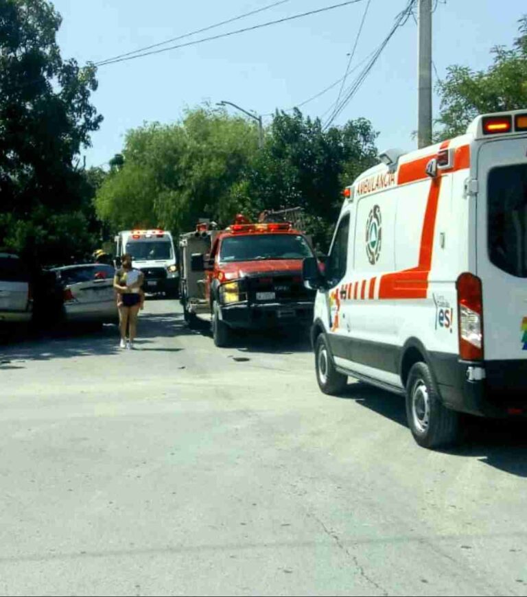 Accidente automovilístico en colonia Anacahuita en Ramos Arizpe deja persona lesionada