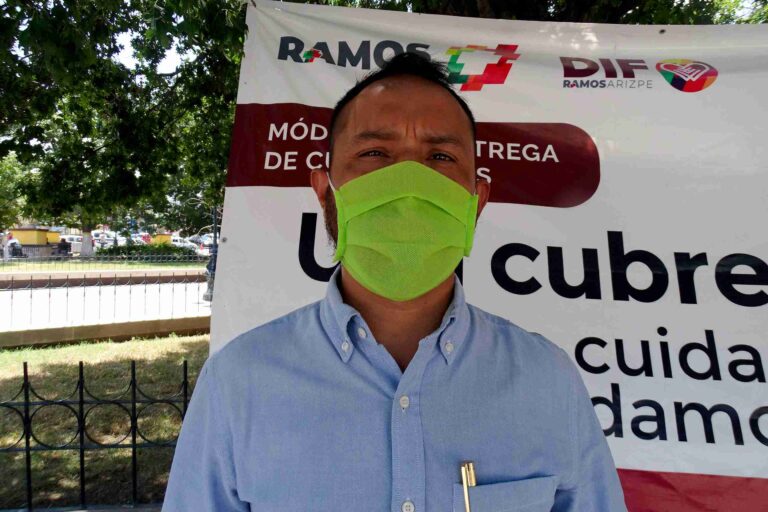 Dirección de bacheo y regidor se coordinan para atender hundimientos en Ramos Arizpe