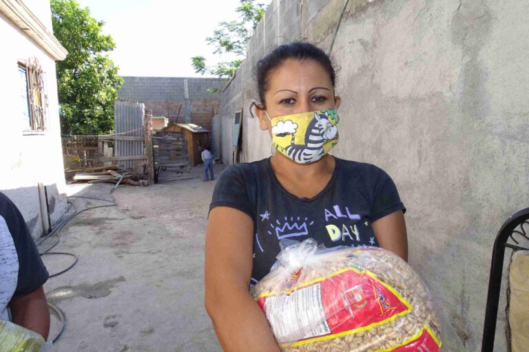 Agradecen a Chema Morales entrega de alimento durante pandemia