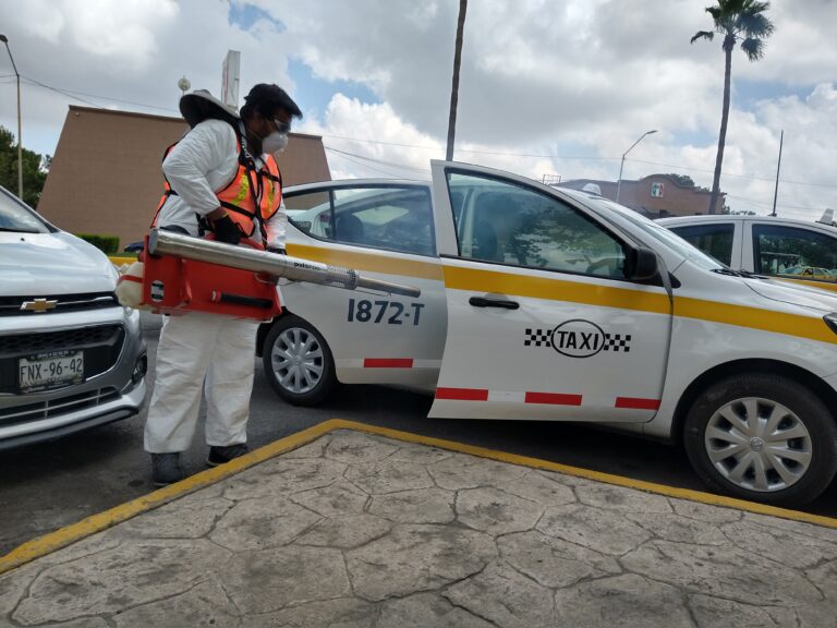 Apoyan diputados del PRI a taxistas con sanitización de unidades