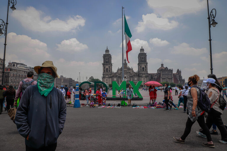 Confirma Inegi derrumbe de la economía mexicana de 18.7% en el segundo trimestre