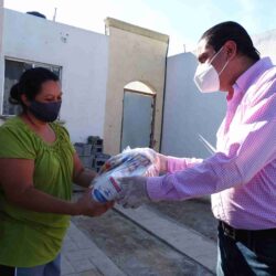 entrega-chema-morales-mil-apoyos-alimenticios-en-colonia-santa-fe-2.jpg
