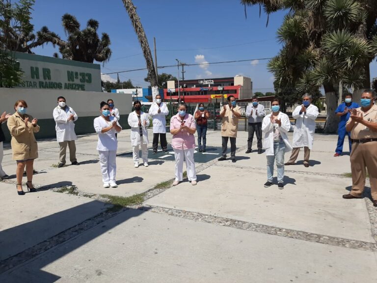 Personal del IMSS Coahuila rinde homenaje a quienes han fallecido por COVID-19