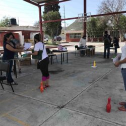 Inicia primaria Vicente Guerrero entrega de paquetes escolares a padres de familia 4