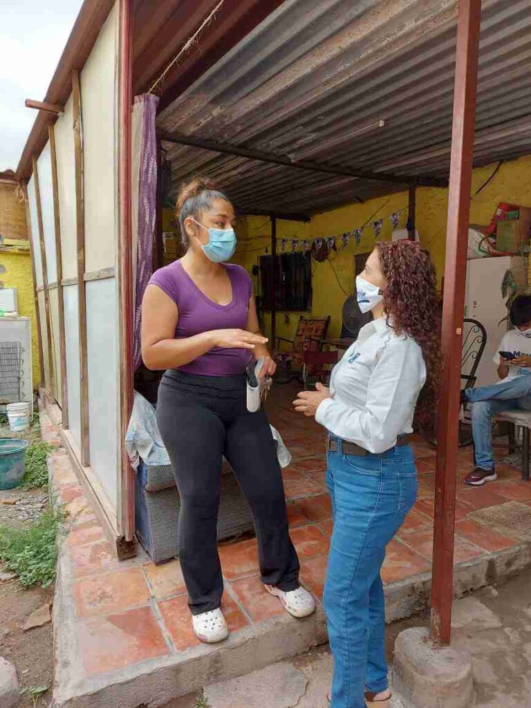 Mayra Verastegui por el distrito 12 visitó General Cepeda y Parras de la Fuente