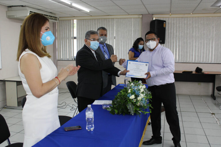 Recibe Acreditación Escuela de Licenciatura en Enfermería de la UAdeC Unidad Torreón  