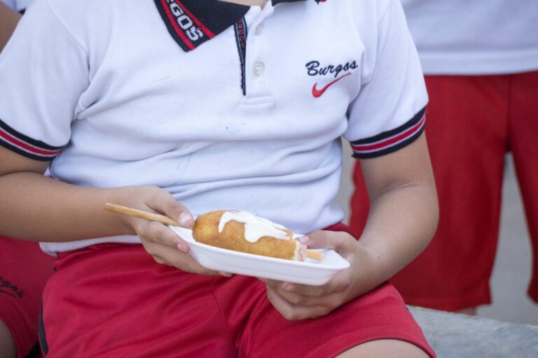 El presidente López Obrador se opone a prohibir la comida chatarra en México