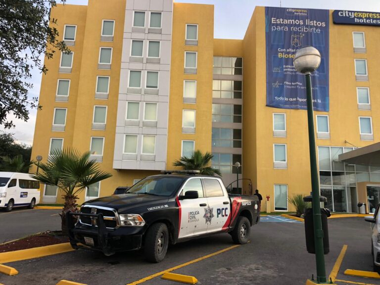 Mujer se suicida en hotel de un balazo en la cabeza