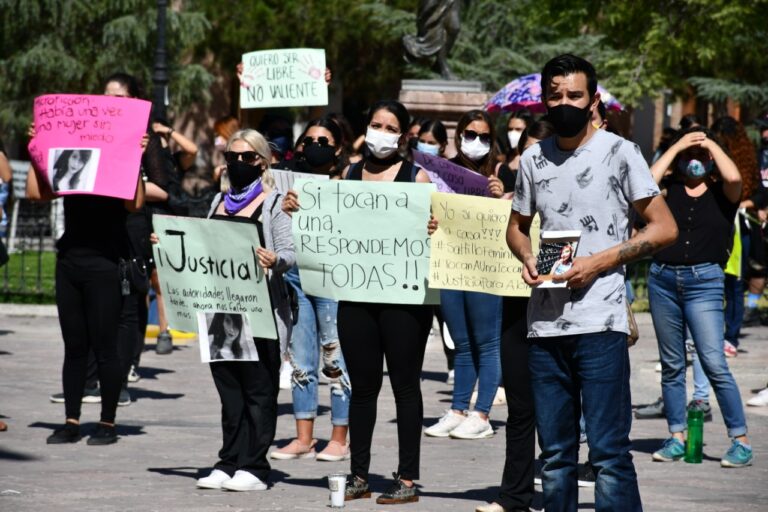 ¡Ni una asesinada más! Se manifiestan por feminicidio de Alondra