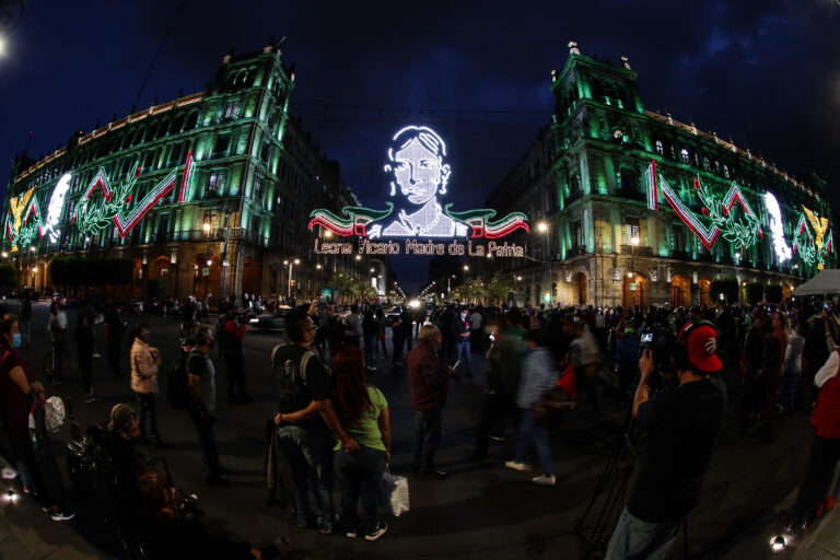 Un ‘Grito’ sin público y desfile con ‘sana distancia’: así serán los festejos de la Independencia en la CDMX