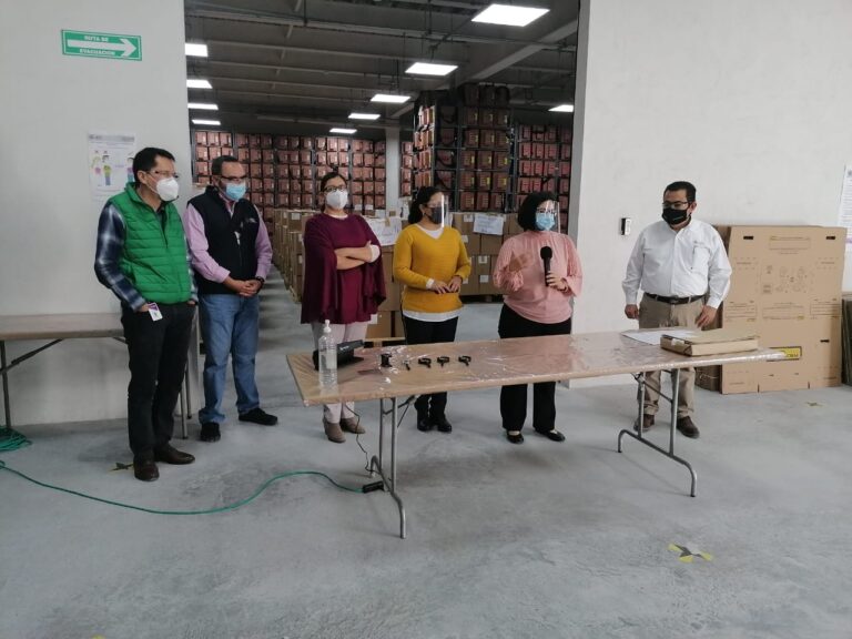 Presentan medidas de seguridad de boletas que se utilizarán en la elección del 18 de octubre