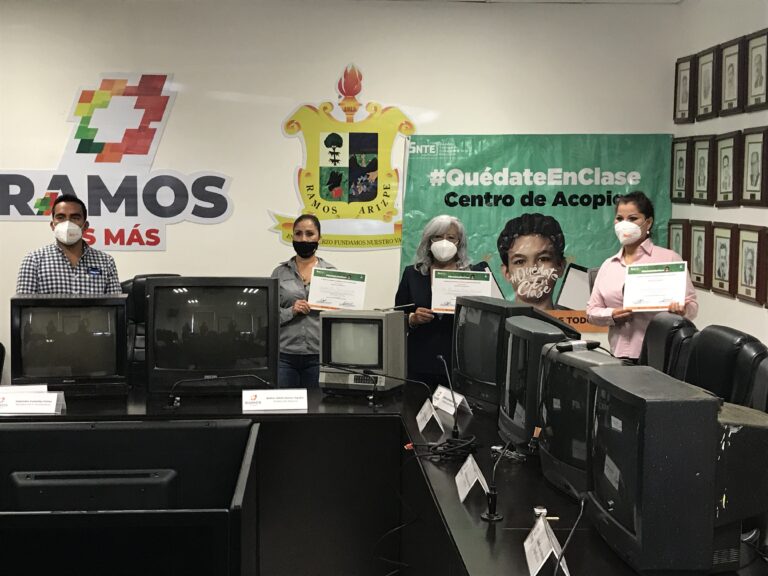 Regidora en Ramos Arizpe dona 8 televisores a campaña “Quédate en Clase”