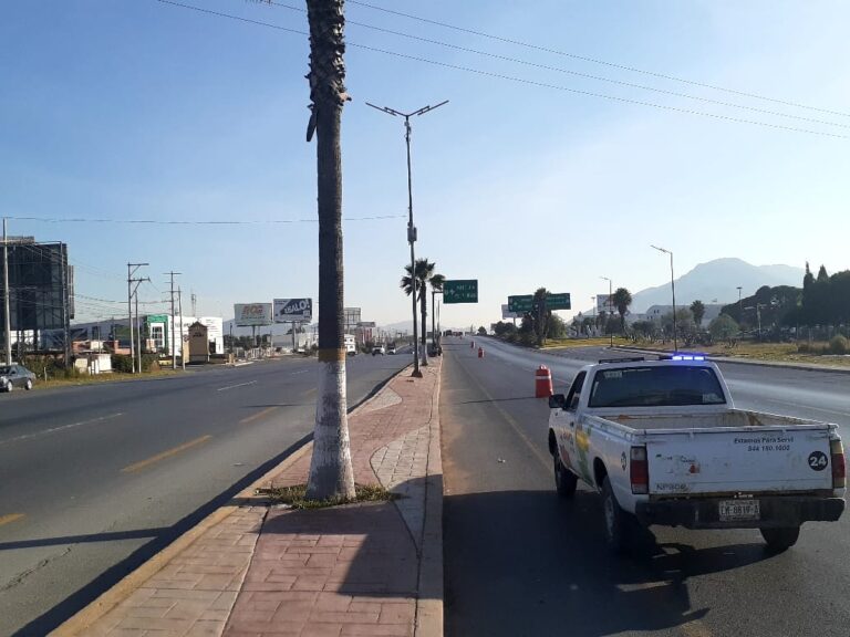 Servicios Municipales de Ramos Arizpe realiza labores de limpieza en tramo de la carretera Saltillo – Monterrey  