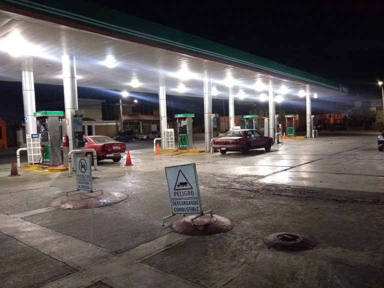 Asaltan gasolinera en la Zona Centro de Saltillo