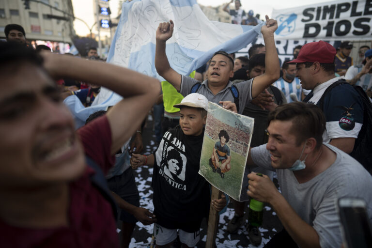 Da inicio el funeral de Maradona en Casa Rosada