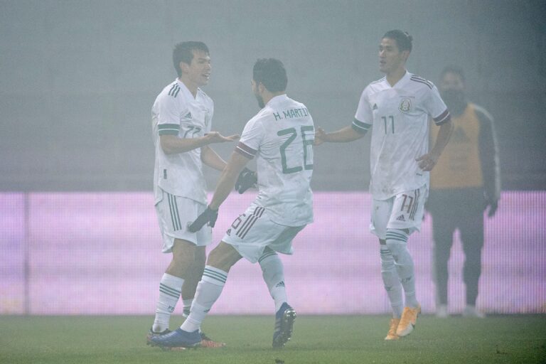 México gana 2-0 a Japón tras apretar en el segundo tiempo