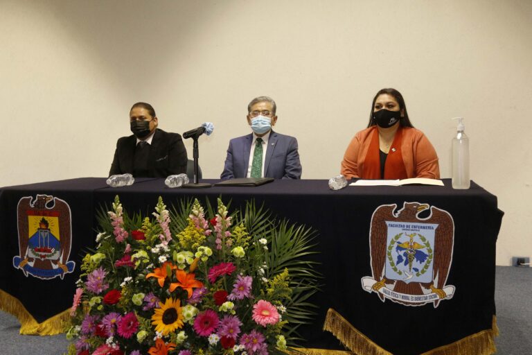 Presenta informe directora de la Facultad de Enfermería y rinde protesta el Consejo Directivo 