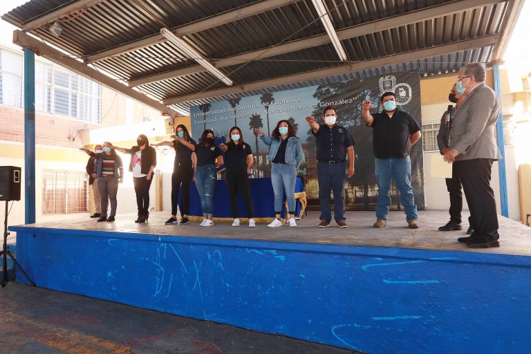 Rinden protesta consejeros directivos y universitarios de la Escuela de Bachilleres “Dr. Mariano Narváez González” 