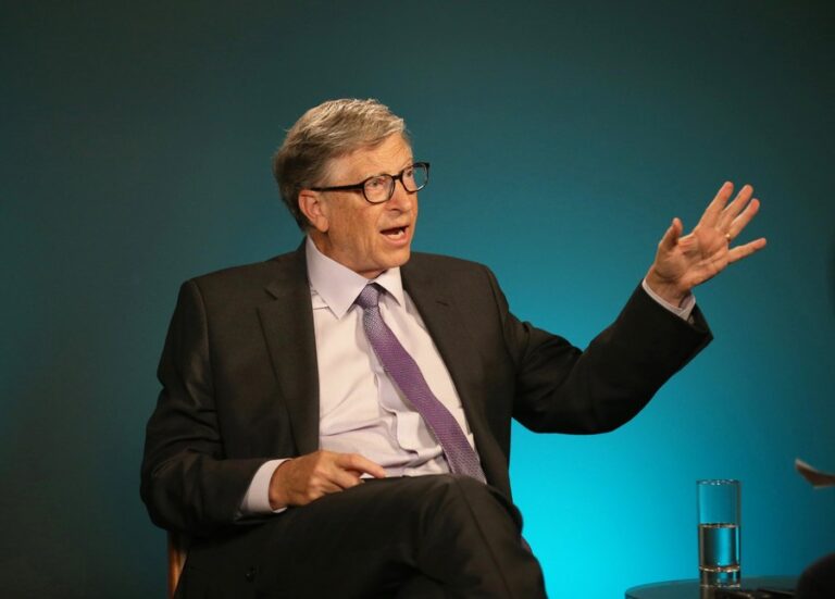 Todavía no salimos de una… y Bill Gates “predice” cuándo llegará la próxima pandemia