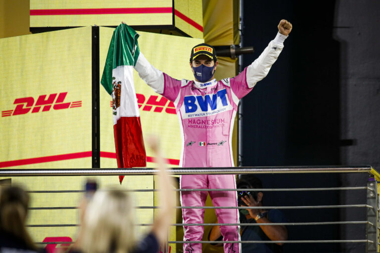 Gana ‘Checo’ Pérez el Gran Premio de Sakhir; logra su primer triunfo en la Fórmula 1