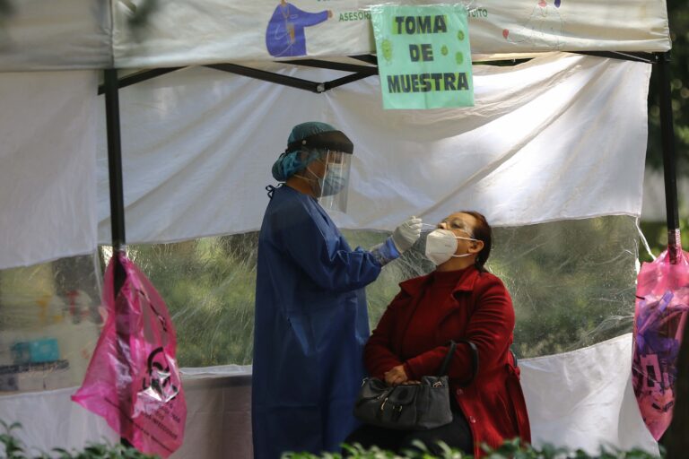 Valle de México en semáforo rojo; suspenden actividades no esenciales