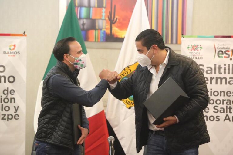 Firman Manolo y Chema Morales convenio Saltillo Hermano