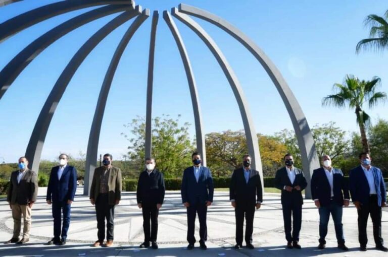 Pide Alianza Federalista que vacuna contra COVID-19 se distribuya a estados de forma justa, equitativa y transparente