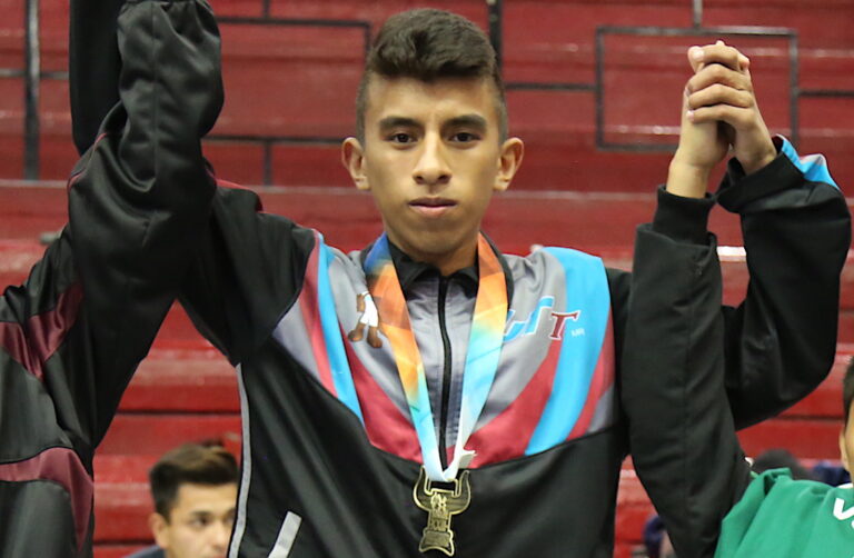 Alumno de UTT logra su pase al Campeonato Nacional de Taekwondo