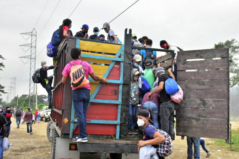 “Nada cambió”: gobierno de Joe Biden envía mensaje a la CARAVANA Migrante y NO dará acceso