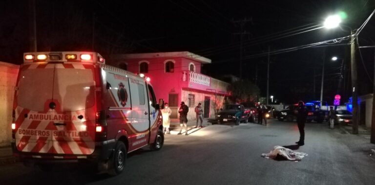 Joven no murió atropellado, lo acuchillaron en el cuello