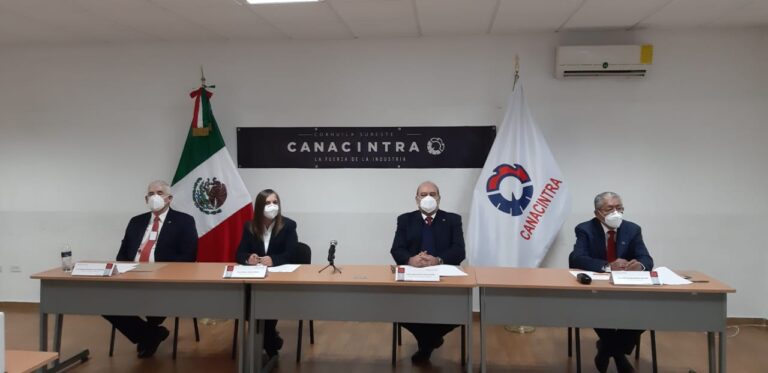 Rinde protesta José Antonio Lazcano para un segundo período al frente de CANACINTRA