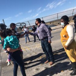 Niña chilena rescatada en el Río Bravo, en Coahuila, es reunificada con su familia4
