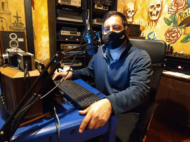 Proyecta Radio Katrina realizar transmisiones en FM 