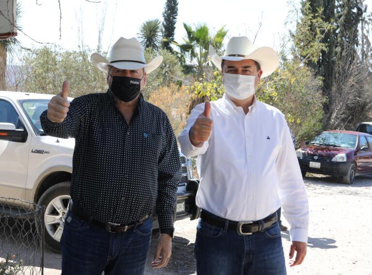 Visita ‘Chema’ Fraustro a sus amigas y amigos del campo