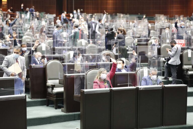 Diputados de Morena avalan reforma de AMLO; traerá consecuencias graves para el país