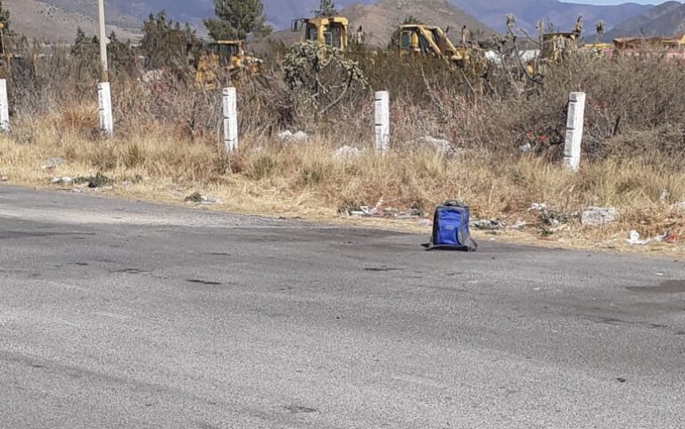 Localizan a un hombre muerto a un costado de la carretera a Zacatecas: Habría sido atropellado