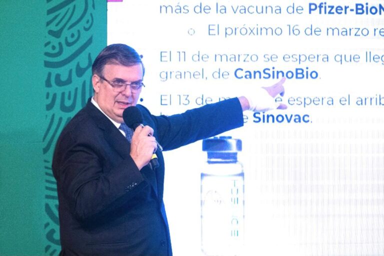 México aumenta en 22 millones la compra de vacunas COVID tras acuerdos con chinas Sinovac y Sinopharm