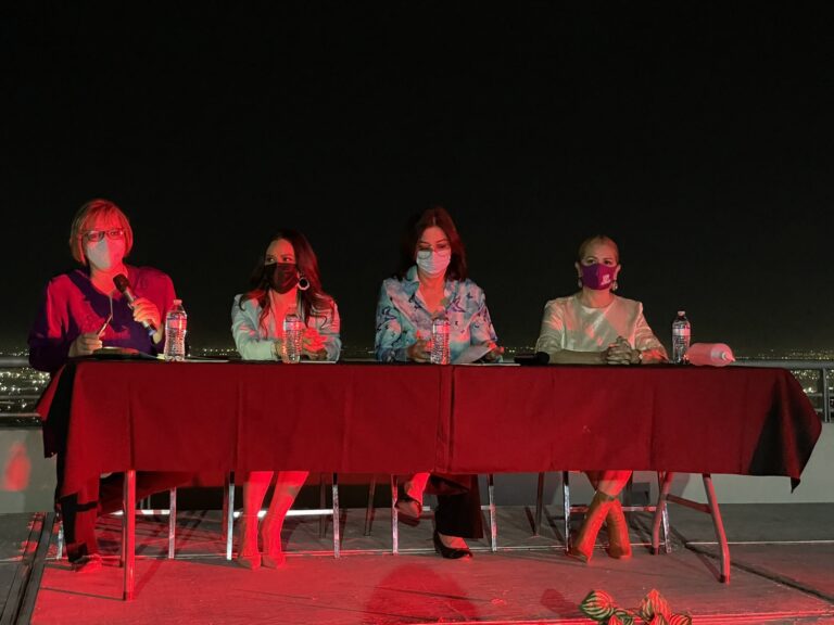 Presentan en el Teleférico de Torreón libro ‘Dos Vidas’, de Arcelia Ayup Silveti