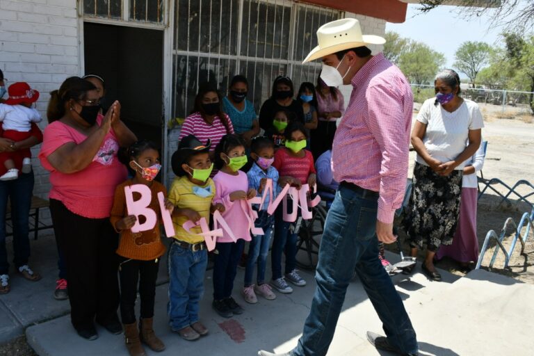 Llega energía limpia a ejido Las Coloradas en Ramos gracias al alcalde 