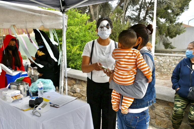 Clínica 3 del IMSS en Ramos Arizpe celebra Día del Niño con brigada de vacunación