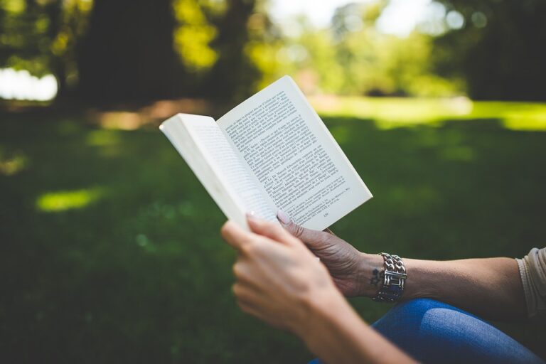 Invita UA de C a participar en las actividades programadas para conmemorar el Día Internacional del Libro