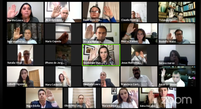 Rechazan diputados de MORENA se vacune contra COVID-19 a dentistas y a médicos del sector privado   