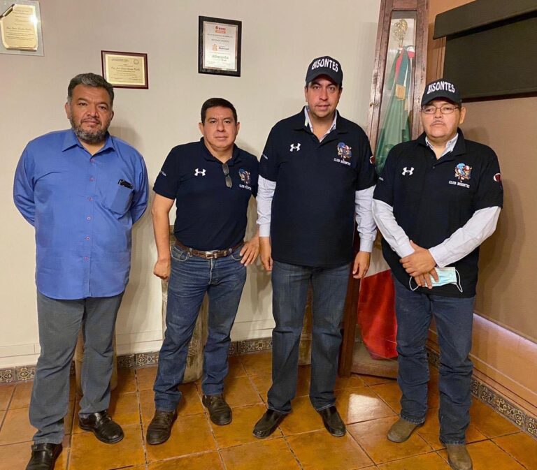 Se presentan en Ramos Arizpe los ‘Bisontes, equipo de fútbol americano integrado en la AFAIS 