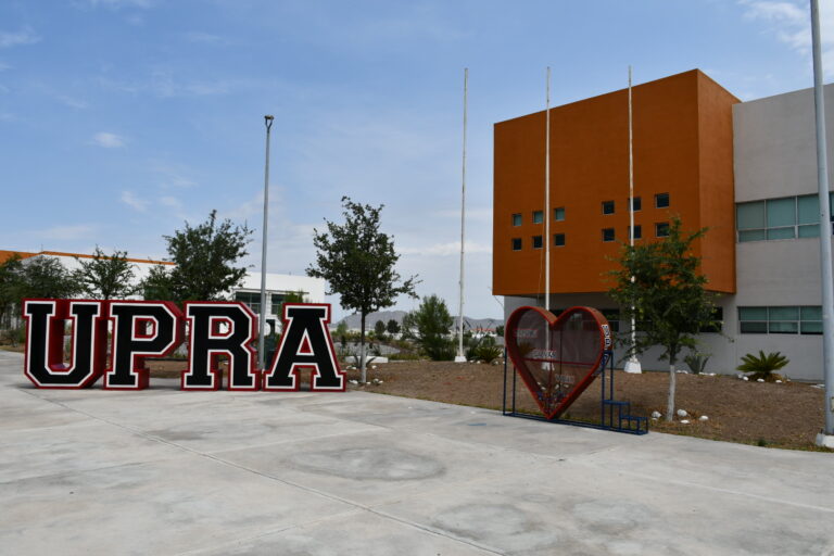 UPRA cuenta con plantilla docente internacional que enriquece el conocimiento de los alumnos 