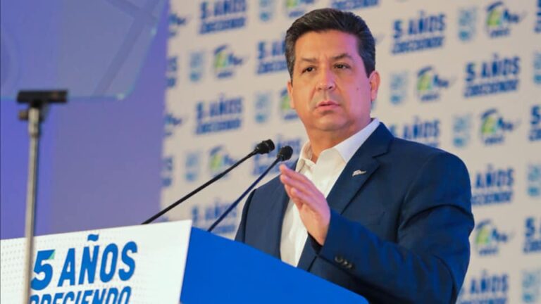 Le acercan la lumbre al gobernador de Tamaulipas   