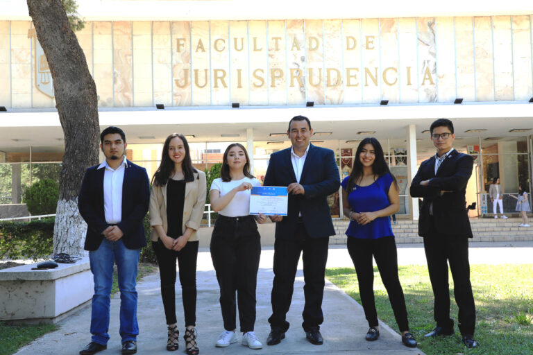 Pasan a la final estudiantes de Jurisprudencia en el Concurso Nacional Universitario de Litigación Oral